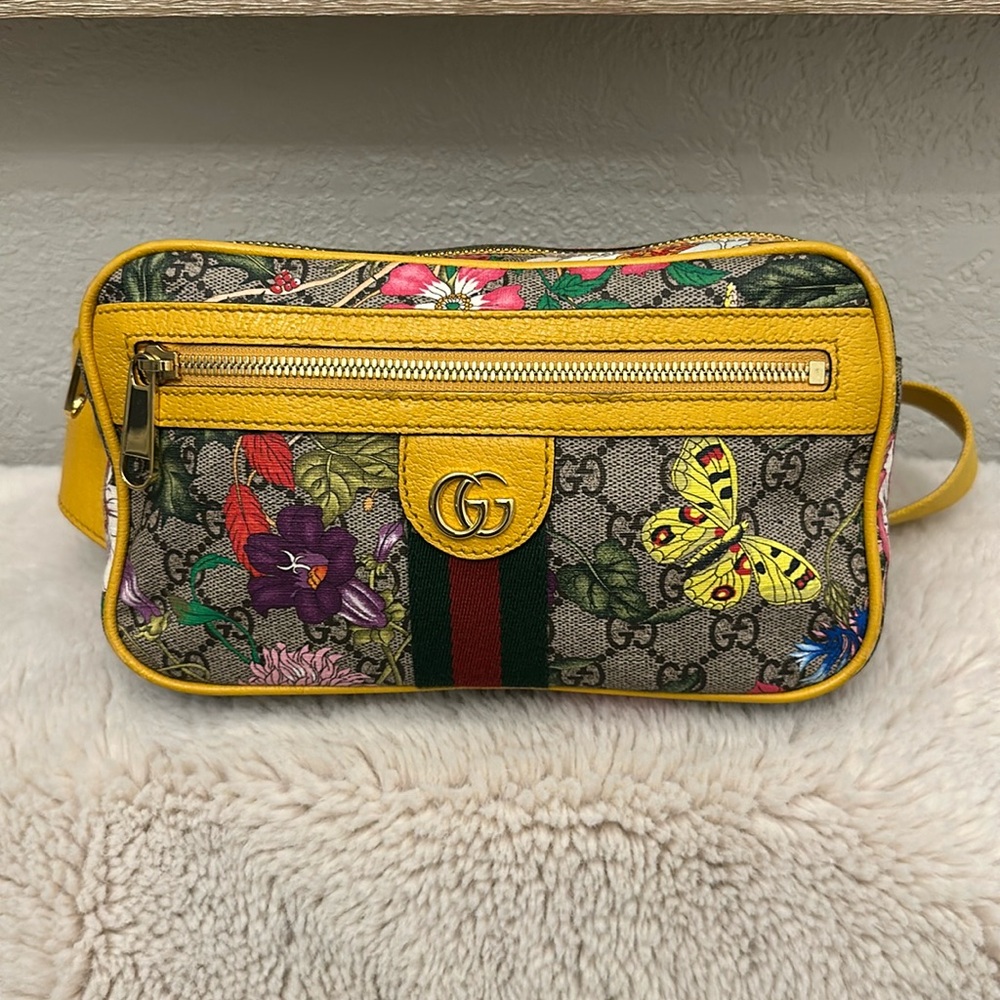 Gucci GG Supreme Monogram Flora Medium Ophidia Belt Bag
